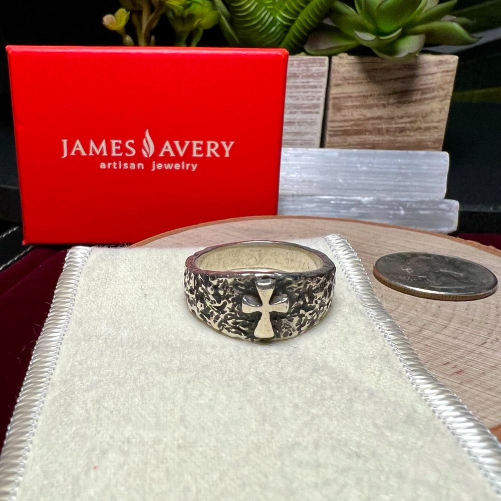 Retired James Avery Textured Cross Ring - image 1